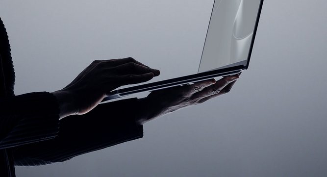 Surface-Laptop-Ultra-09.jpg