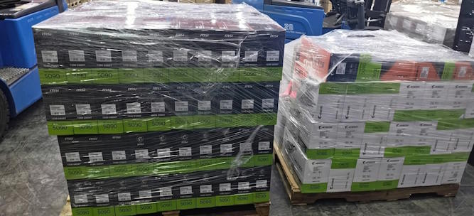 خرید عمده RTX 5090