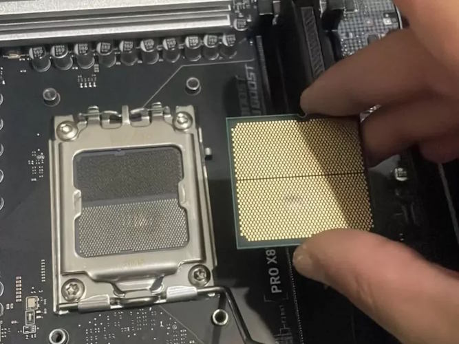 سوختگی  Ryzen 7 7800X3D