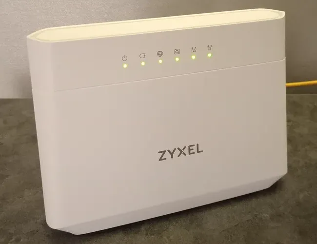 مودم روتر Zyxel T50B