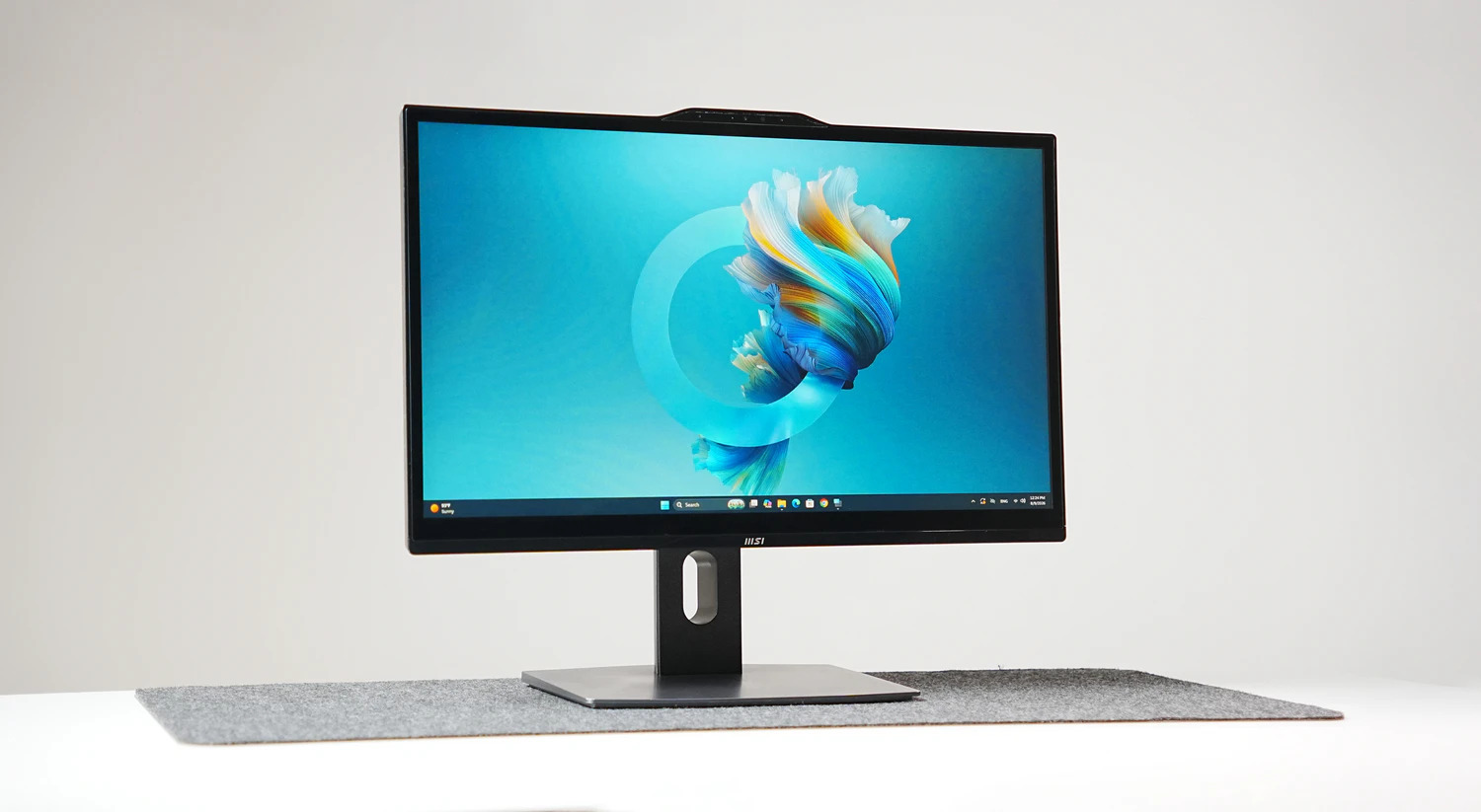 کالبدشکافی تخصصی آل‌این‌وان MSI PRO 22X KVM Series