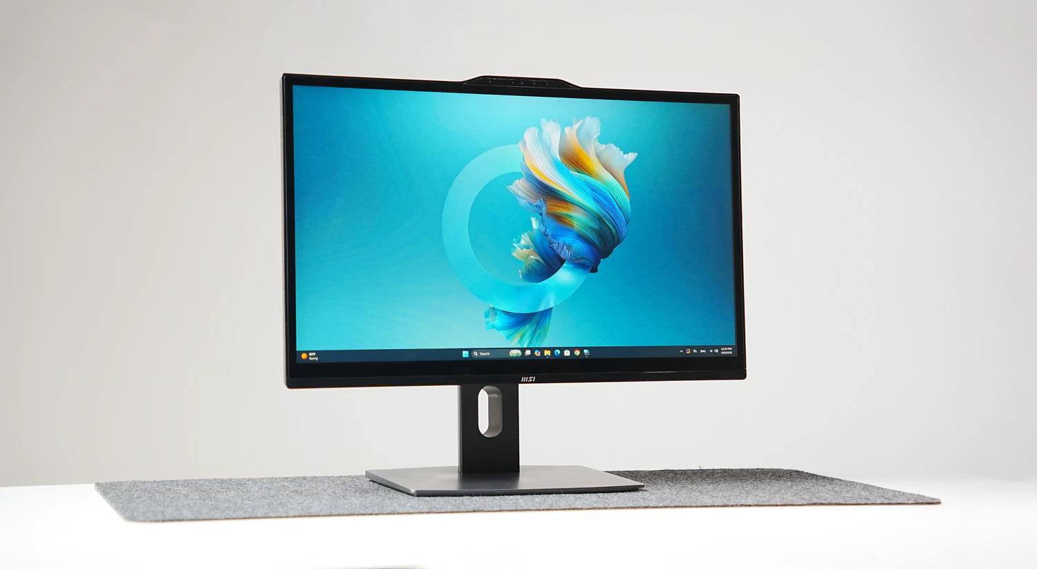 کالبدشکافی تخصصی آلاینوان MSI PRO 22X KVM Series
