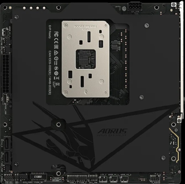 پشت مادربرد B850M AORUS Stealth