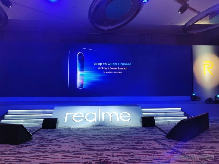 Realme5-001.jpg