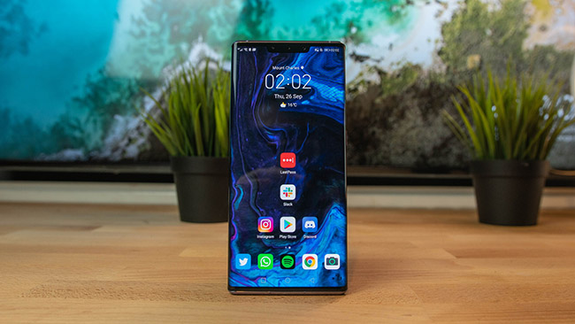 Huawei-Mate-30-Pro-Front-shot-of-home-screen-bright.jpg
