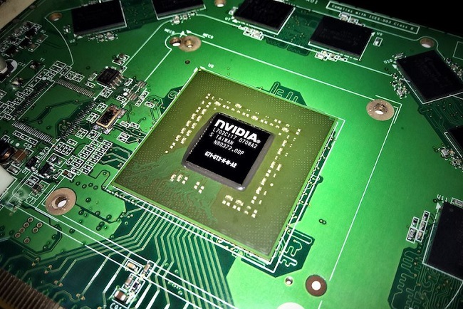 1920px-NVidia_G71_GPU.jpg