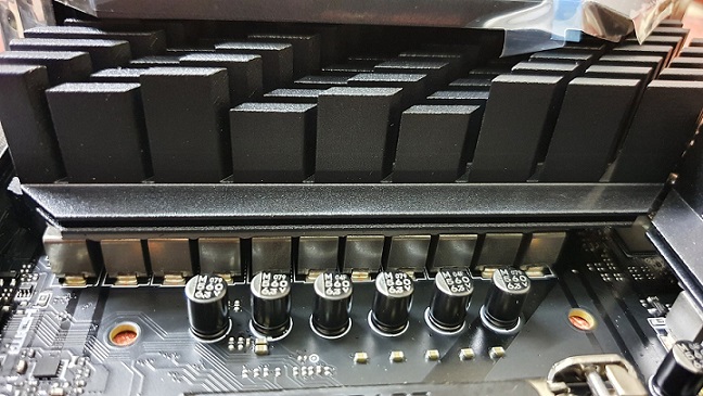 Z590-4.jpg