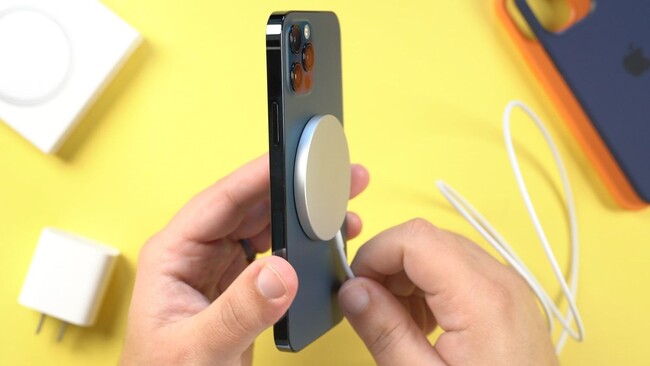 iphone12magsafe.jpg