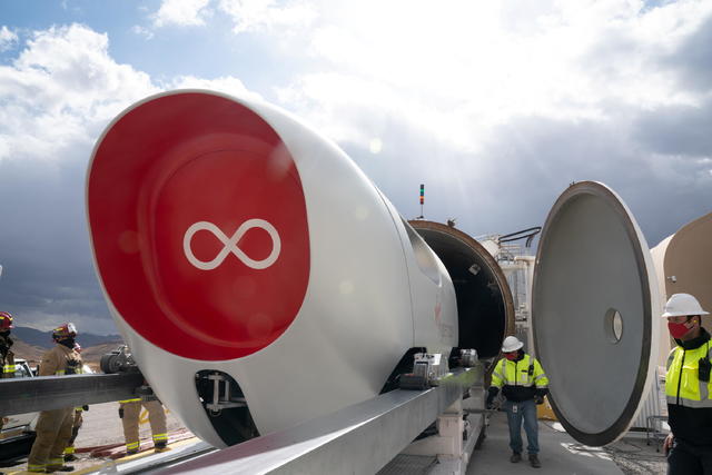 virgin-hyperloop-transportation.jpg