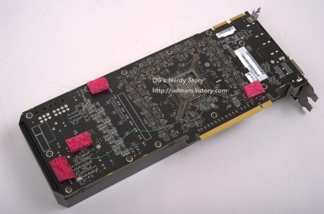 AMD-Hawaii-R9-290X-Back-635x421