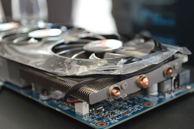 Radeon-R9-280X-WindForce-635x422