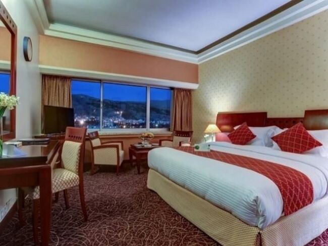 یکی از اتاق های هتل همای شیراز