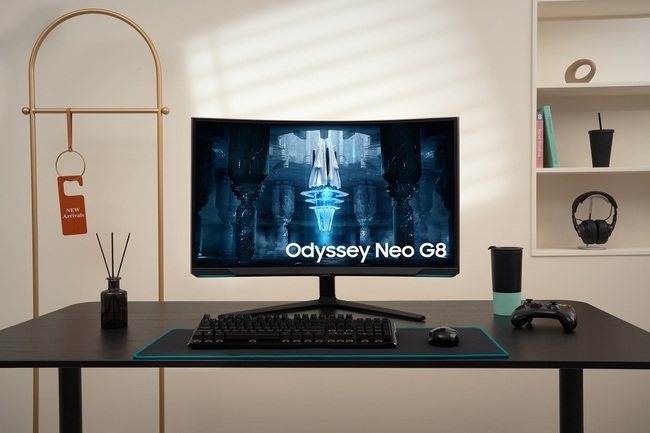 مانیتور گیمینگ odyssey neo g8