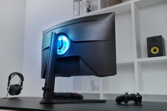 پشت پنل مانیتور neo g8